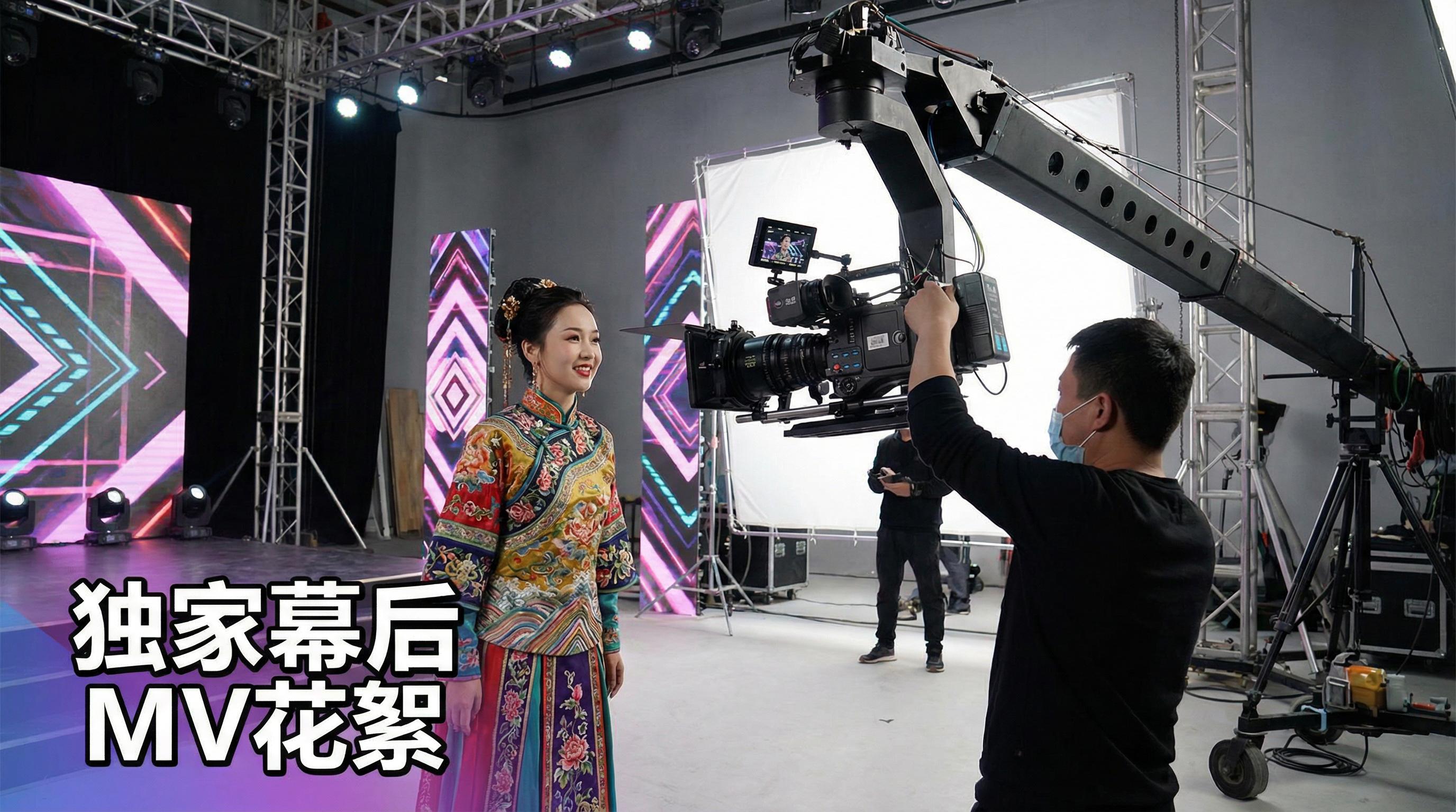 国产自拍MV拍摄幕后视频